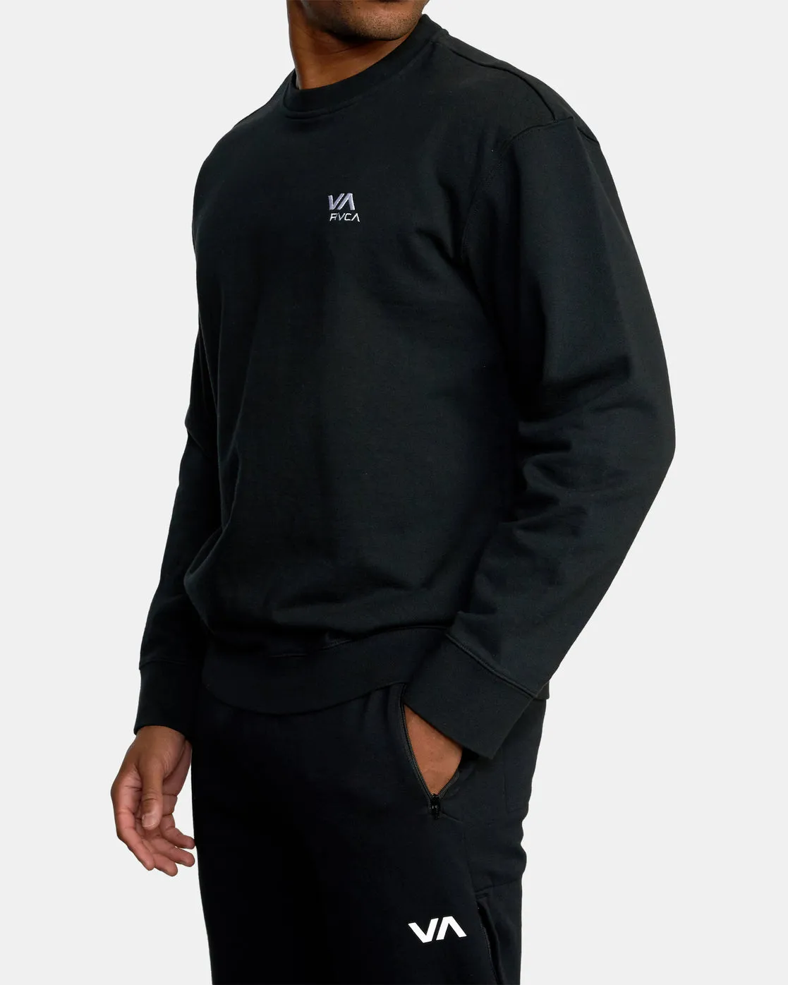 VA Essential Crewneck Sweatshirt - Black